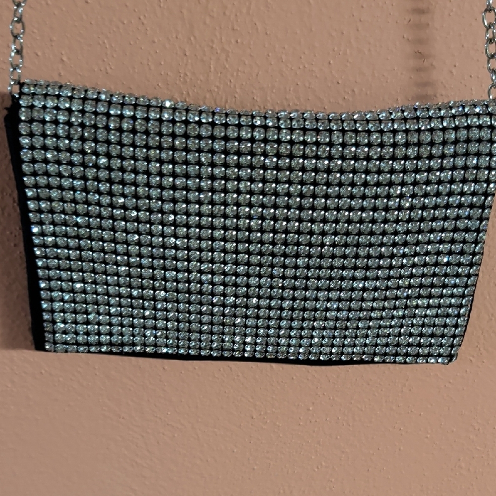 Elegant Silver Rhinestone Evening Clutch - Picture 2 of 7